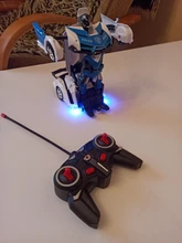Robot de transformación en coche de radiocontrol para niños, Juguete de robot transformable en vehículo de control remoto, regalo para niños