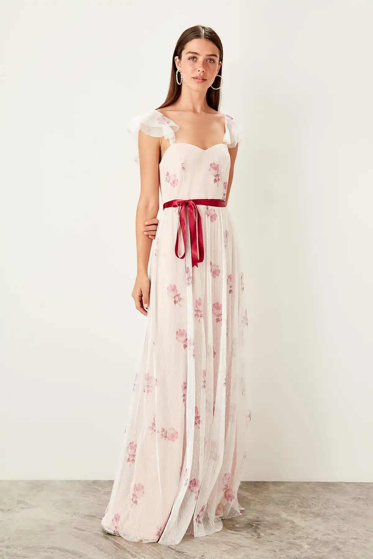 Trendyol Цветочный Тюль детальное вечернее платье TPRSS19BB0471