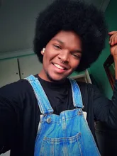 Peluca Afro corto las mujeres esponjoso cabello pelucas para mujeres negras rizado pelo sintético para la fiesta de Cosplay para baile pelucas con flequillo