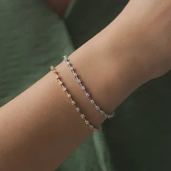

Light Imported Gold Bracelet 05-450-3BLK3046