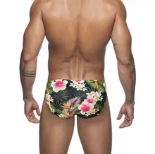 Bañador de cintura baja para hombre, ropa de baño Sexy con almohadilla de realce, estampado, secado rápido, para playa, Surf, Gay