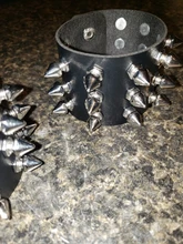 Punk Rock gótico puntiagudo hacen picos remache cono pendientes brazalete de cuero ancho brazalete pulseras brazalete de encanto de moda joyería Unisex