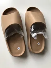 Zapatillas de verano de las mujeres de los hombres goma Eva para interiores 2021 Cool Fondo suave sandalias tendencia diapositivas Unisex chinelas zapatos para la playa casa 36-45