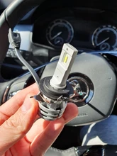2 unids/lote H7 del coche LED bombilla del faro titular de la Base de adaptador hembra para Mercedes-Benz BMW Audi Auto soporte de faro soporte para Nissan VW
