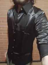 Camisa de seda de los hombres 2017 satinado suave hombres esmoquin liso camisa, camisa para el trabajo Homme Casual Slim Fit oro brillante vestido de boda camisas