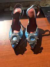 Zapatos de tacón alto con diamantes de imitación para mujer, calzado de seda satinada con punta puntiaguda, sin cordones, para boda, talla grande 41 42