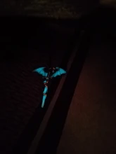 Luminoso brillante flecha COLLAR COLGANTE Caballero collar con forma de lanza resplandor en el oscuro Pike Collar para Mujeres Hombres regalo de Halloween