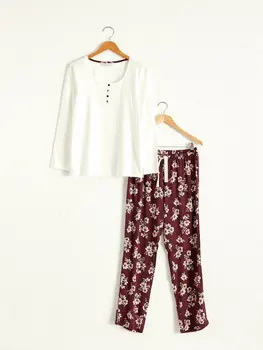 

Flower Pattern Pajamas set
