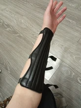 Protector de cuero duradero de alta calidad, Protector de brazo de dedo, accesorios de manga de engranaje protectora de tiro con arco