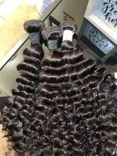 Melodie 28 30 32 pulgadas onda profunda mechones con cierre brasileño de la Virgen del pelo humano Frontal rizado mechones y 4X4 cierre