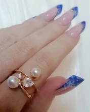 Huitan romántico anillos de perlas simuladas para las mujeres de lujo aniversario de boda accesorios anillos de compromiso para venta al por mayor