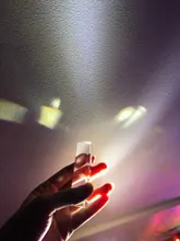 Prisma Triangular BK7 para enseñanza física, prismas de vidrio óptico de 25x25x80mm, luz refractada de espectro arcoíris para niños y estudiantes