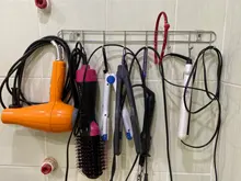 Cepillo que seca y volumiza el pelo de un solo paso, el cepillo produce aire caliente y puede alisar y arizar el pelo