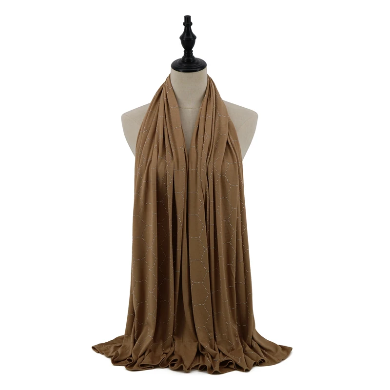 Цена Популярные каменные хиджаб из Джерси шарф эластичные шали с кристаллами для мусульманских женщин