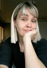 AISI belleza pelucas sintéticas Rubio degradado corto recto Bob pelucas con flequillo para las mujeres negro rosa púrpura rojo Natural de cabello pelucas