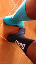 Nuevo Calcetines de calcetines de hombre para correr deporte de senderismo Calcetines de fútbol de función de compresión calcetines de la rodilla de alta