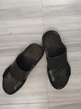 Zapatillas de verano para hombre, zapatos de piel auténtica para exteriores, chanclas suaves de talla grande 47, zapatillas informales, zapatos con conducción transpirable para playa