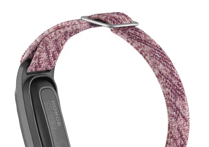 Фитнес-трекер HONOR Band 5 Sport