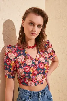 

Trendyol Flower Detail Bluz TWOSS20BZ0809