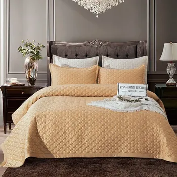 

Decorative bedspread and two pillowcases dp004 230*250 cm