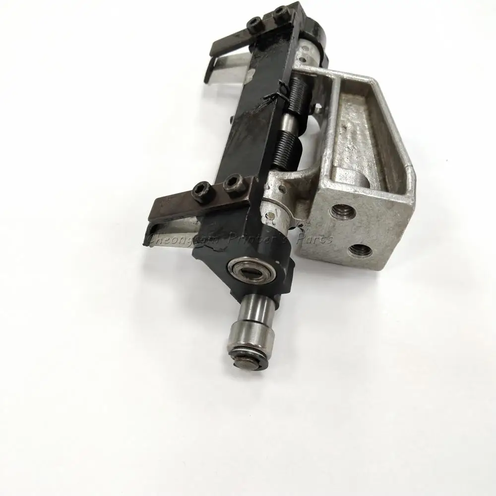 

Free Post 42.020.030 Gripper Bar Bearing Brachet Complete Feed Gripper Assembly For Heidelberg GTO 52 Machine