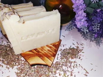 

Handmade Lavender Sesame Safflower Oil Vegan Natural Soap