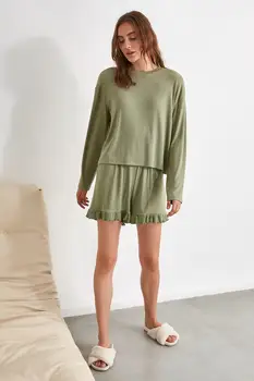 

Trendyol Ruffle Detail Knitted Pajamas Set THMAW21PT0083