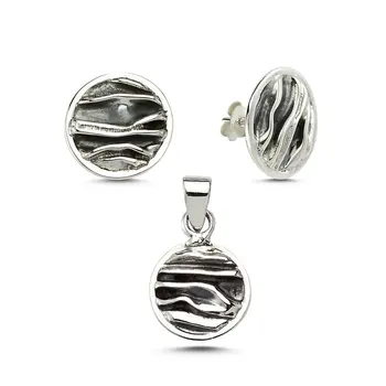 

Angemiel 925 Sterling Silver Wrinkled Square Set