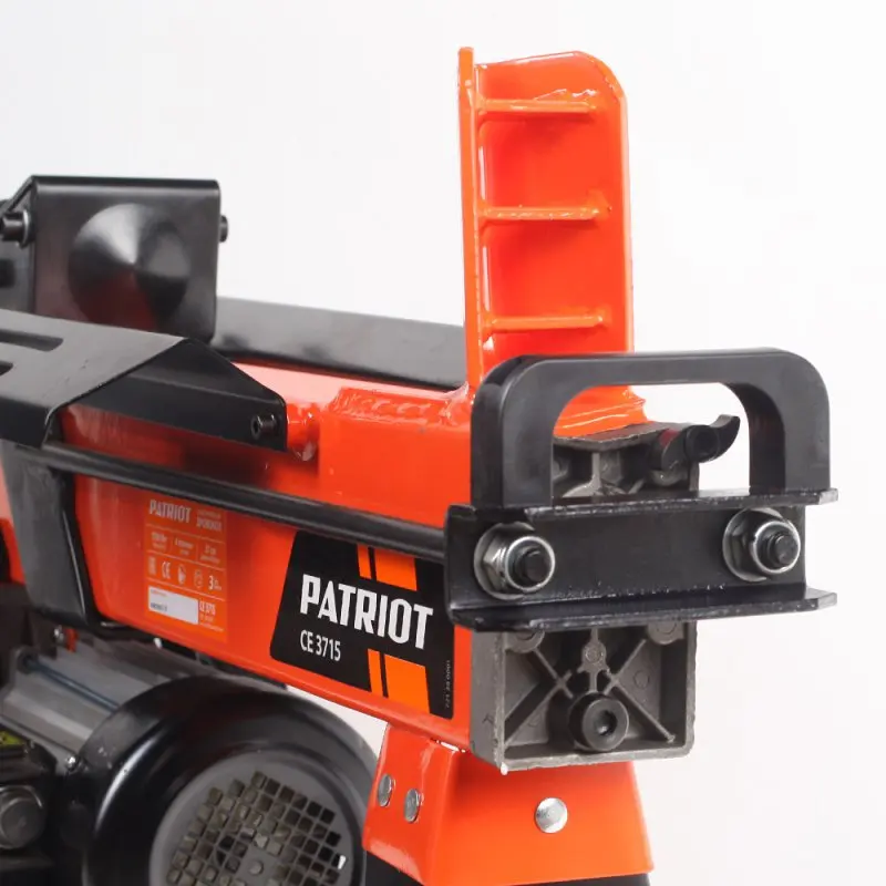 Electric splitter PATRIOT CE 3715 to split wood for firewood hatchet chopper cleaver