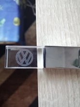 LED luz cristal Volkswagen logotipo coche Pen drive 1 GB 2 GB 4GB 8GB 16GB USB Flash Drive usb 2,0 disco de memoria (10 Uds libre logotipo personalizado)