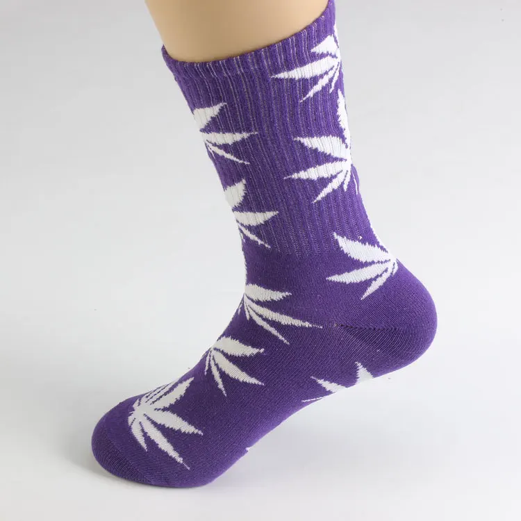 Fashion 1Pair comfortable high quality cotton socks hemp leaf maple leaves casual long weed crew socks spring and autumn