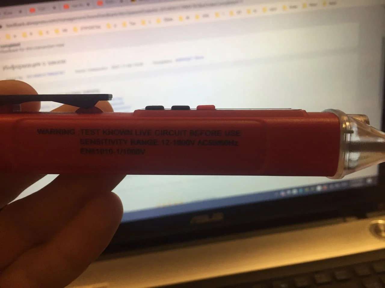 Отзыв о товаре ANENG VC1010 вольтметр цифровой тестер индикатор напряжения тестер напряжения Цифровые датчики напряжения переменногопостоянного тока умная бесконтактная ручка измерительный прибор индикаторная отвёртка вольтметры от пользователя A***v