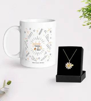 

Personalized Teachers Present-Day Happy White Mug and Daisy Necklace Gift Seti-1