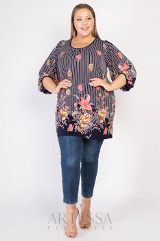 

Tunic artessa plus size, three quarter sleeve, made of polyester.