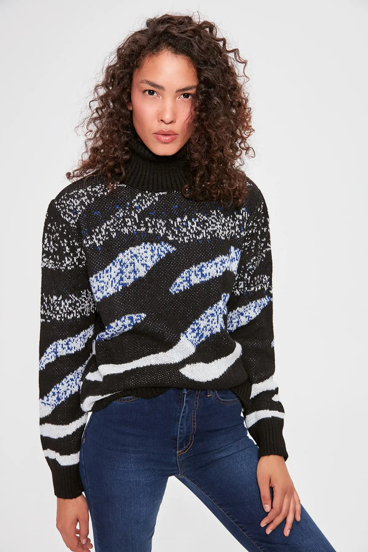 

Trendyol Black Animal Print Turtleneck TWOAW20KZ0646