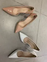 Zapatos de tacón alto para mujer, calzado elegante de charol con punta en pico, para oficina, primavera y verano, zapatos de novia, novedad de 2019