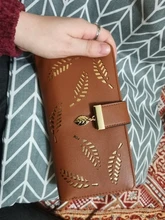 Cartera larga de piel sintética para mujer, bolso dorado con hojas ahuecadas, monedero, tarjetero