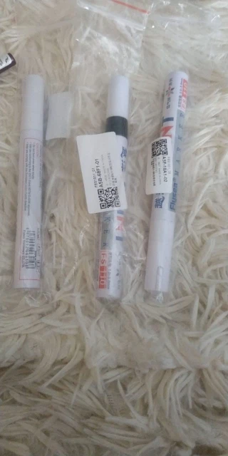 Water Proof, Non-Fading Tire Paint Pen photo review