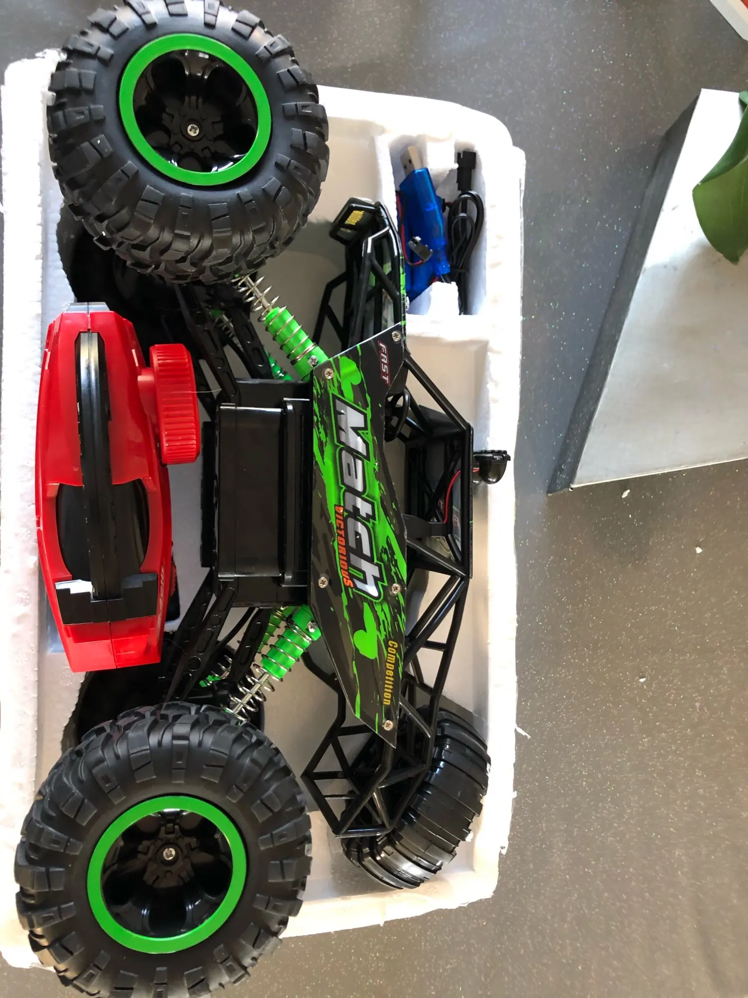 4WD RC Car 2.4G Radio Control Car Buggy Off-Road Remote Control Trucks photo review