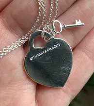 Collar de plata de ley S925 para mujer, colgante de llave plateada en forma de corazón, joyería popular clásica, regalo de vacaciones para pareja, 1:1