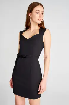 

Trendyol Arched Collar Detail Dress TWOSS20EL0178