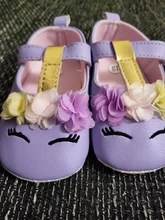 Zapatos de unicornio con flores para niñas pequeñas, calzado de piel sintética con suela blanda para cuna, primavera y otoño, de 0 a 18M, novedad de 2019