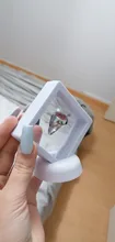Estuche de exhibición flotante de plástico suspendido, caja de soporte de 7x7x2cm, para pendientes, monedas, gemas, anillo, almacenamiento de joyas, membrana de Mascota, color blanco y negro