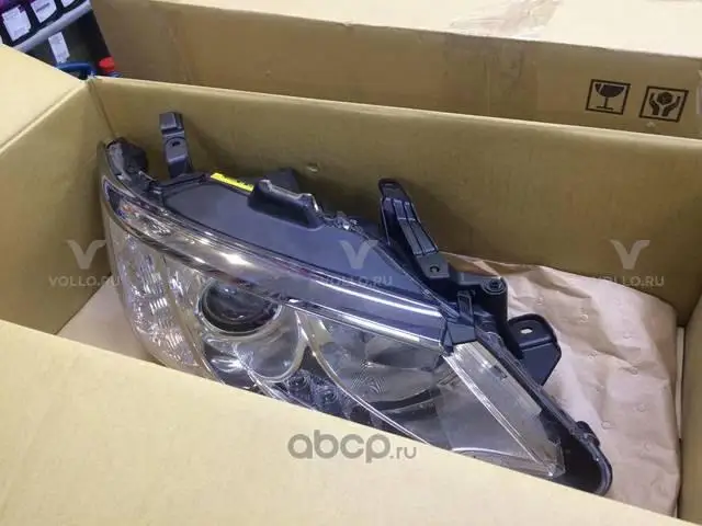 8113033881 Toyota ФАРА