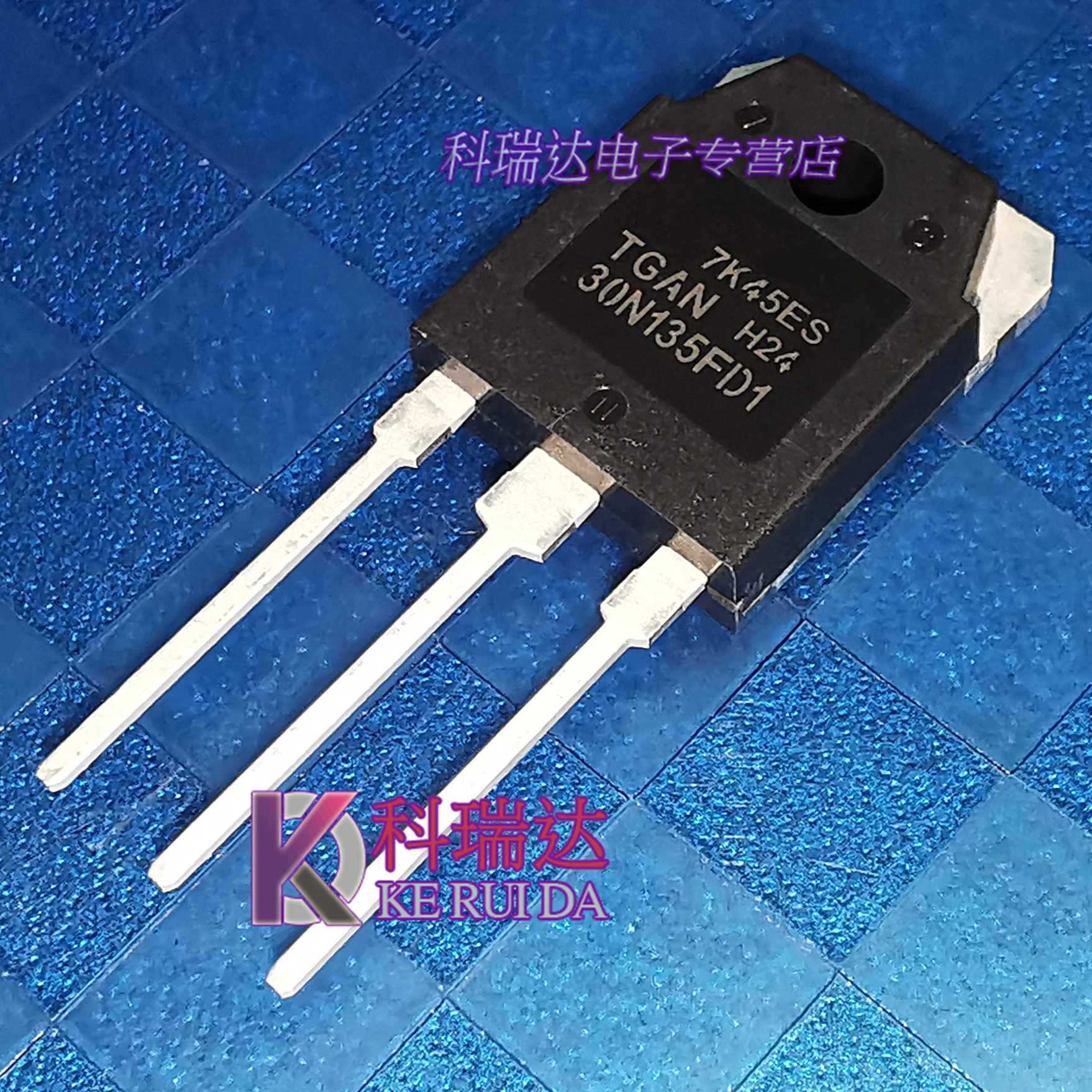 

Рассыпчатая новая 10-миллиметровая ножная TGAN30N135FD1 30A 1350 в стандартная индукционная плита IGBT с одной трубкой 10 шт.-1 лот
