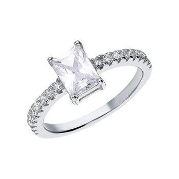 

Silver ring with cubic zirconia sunlight sample 925