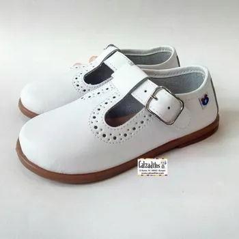 

Shoes for children leather color white Teddy Bear by Conguitos