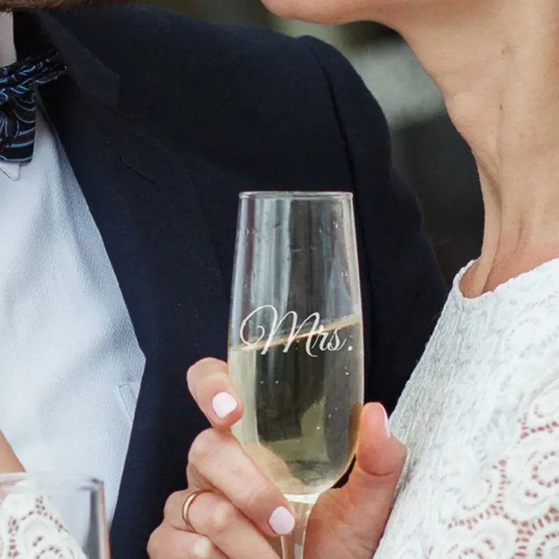 Комплект из 2 предметов, Mr. Mrs. Wedding флейты шампанского, персонализированные шампанские флейты свадебные сувениры, Пользовательские невесты и жениха бокалы шампанского