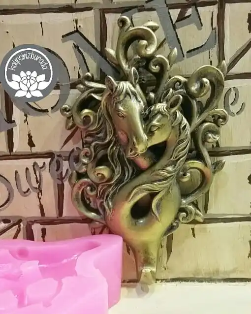 

Binary horse silicone mold
