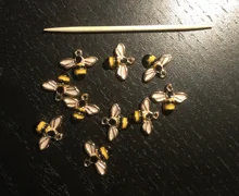 Abalorio de esmalte de abeja para fabricación y fabricación de joyas, pendiente, colgante, abalorios para pulsera o collar, 12x15mm, 10 Uds.